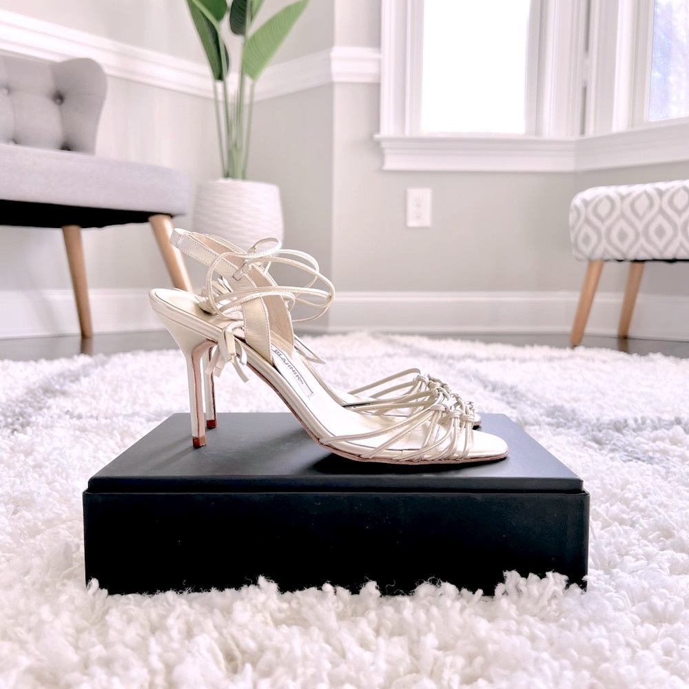 MANOLO BLAHNIK**SOLD**Champagne Gold Nappa Leather Ankle Wrap Sandals 37 NEW 💕